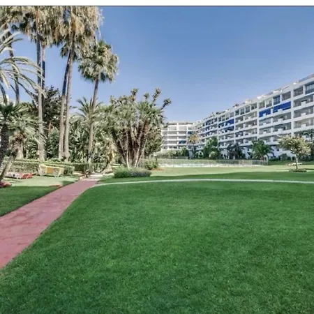 Jardines Del Puerto 1004 *